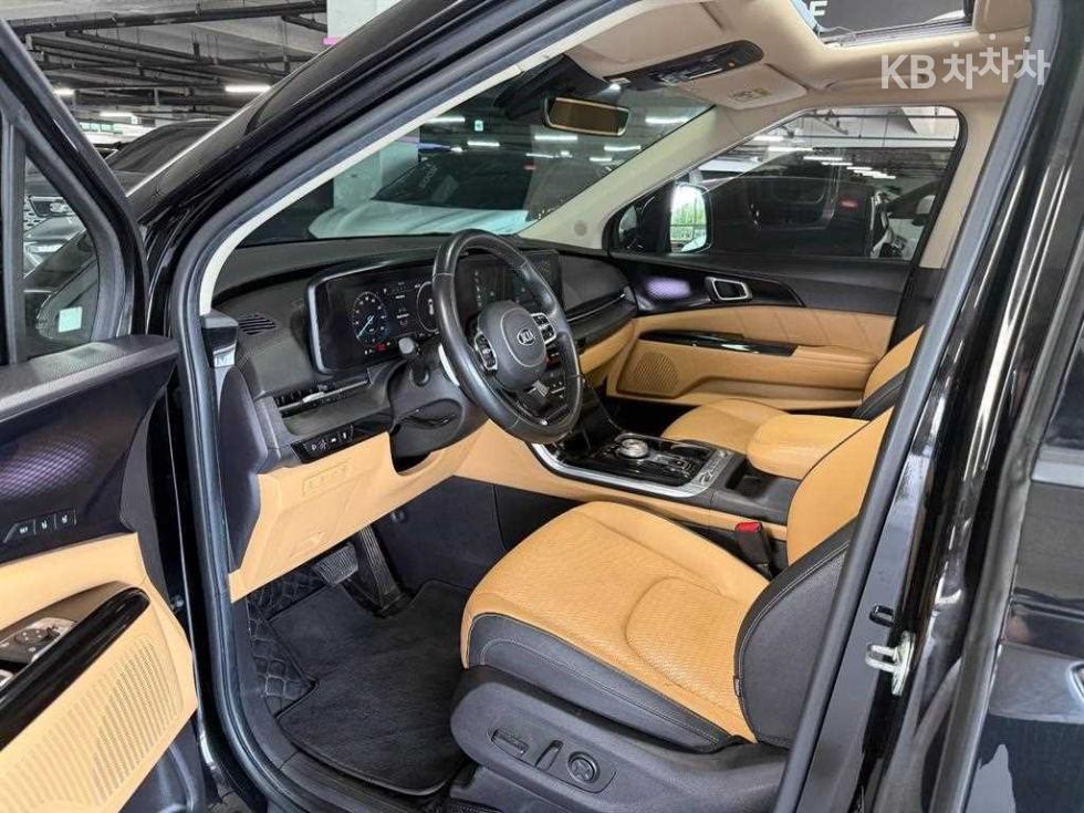Kia Carnival — miniaturë 6