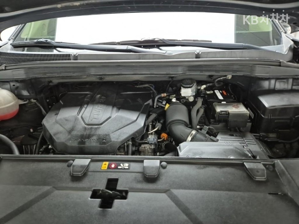 Kia Carnival — miniaturë 5