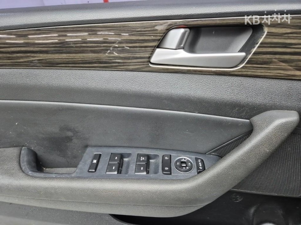 Hyundai Sonata — miniaturë 18