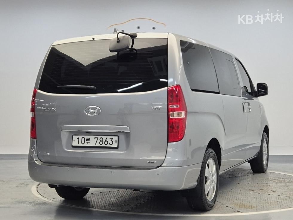 Hyundai Starex — miniaturë 3