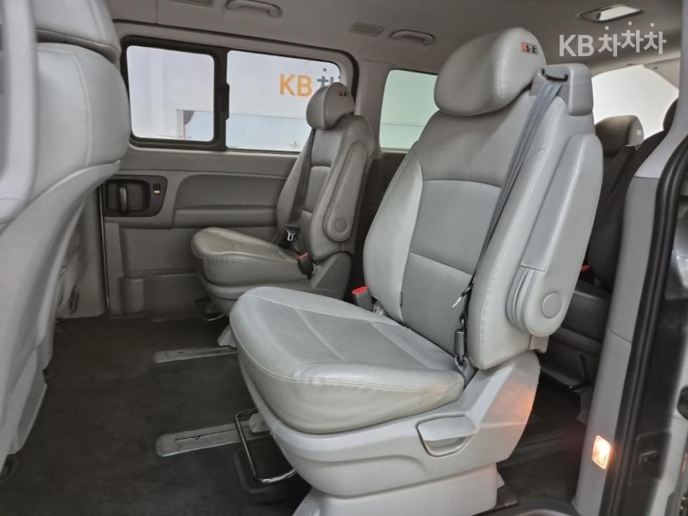 Hyundai Starex — miniaturë 12