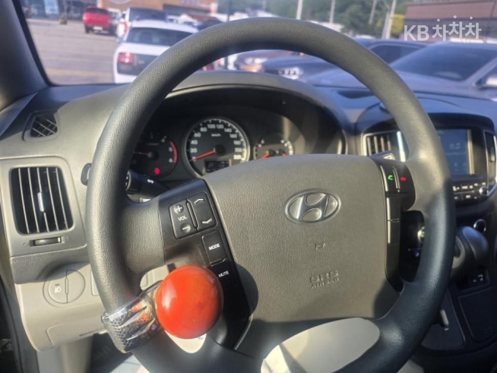 Hyundai Starex — miniaturë 10
