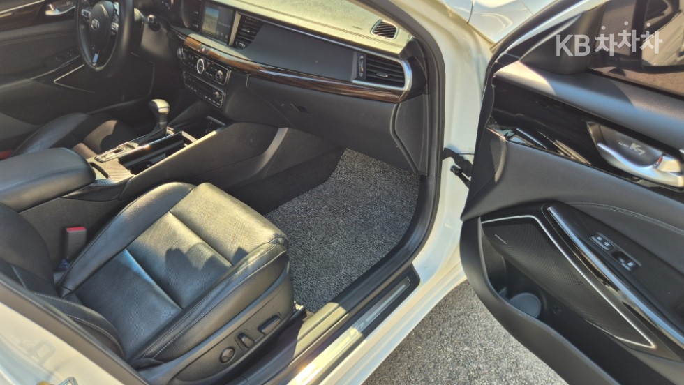 Kia K7 — miniaturë 13