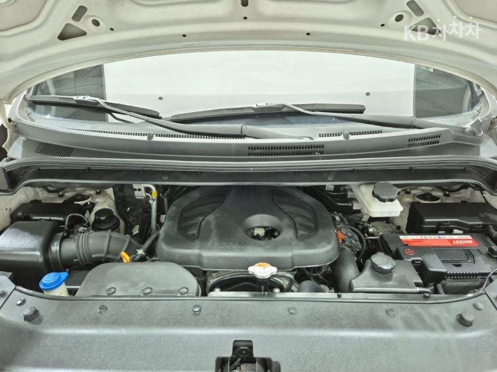 Hyundai Starex — miniaturë 5