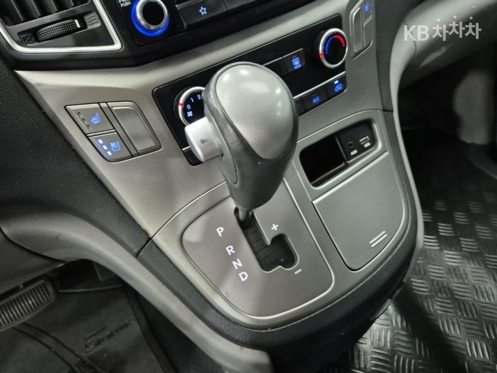Hyundai Starex — miniaturë 8
