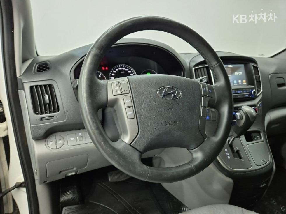 Hyundai Starex — miniaturë 9