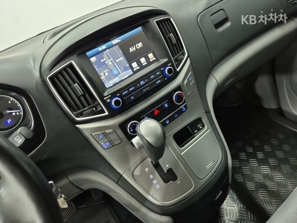 Hyundai Starex — miniaturë 10