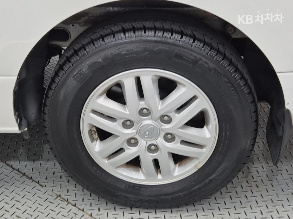Hyundai Starex — miniaturë 19