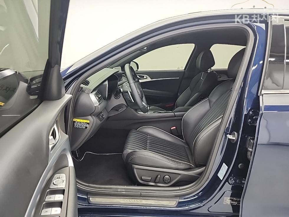 Genesis G70 — miniaturë 11