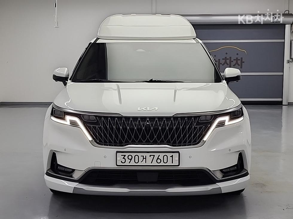 2022 Kia 4 photo