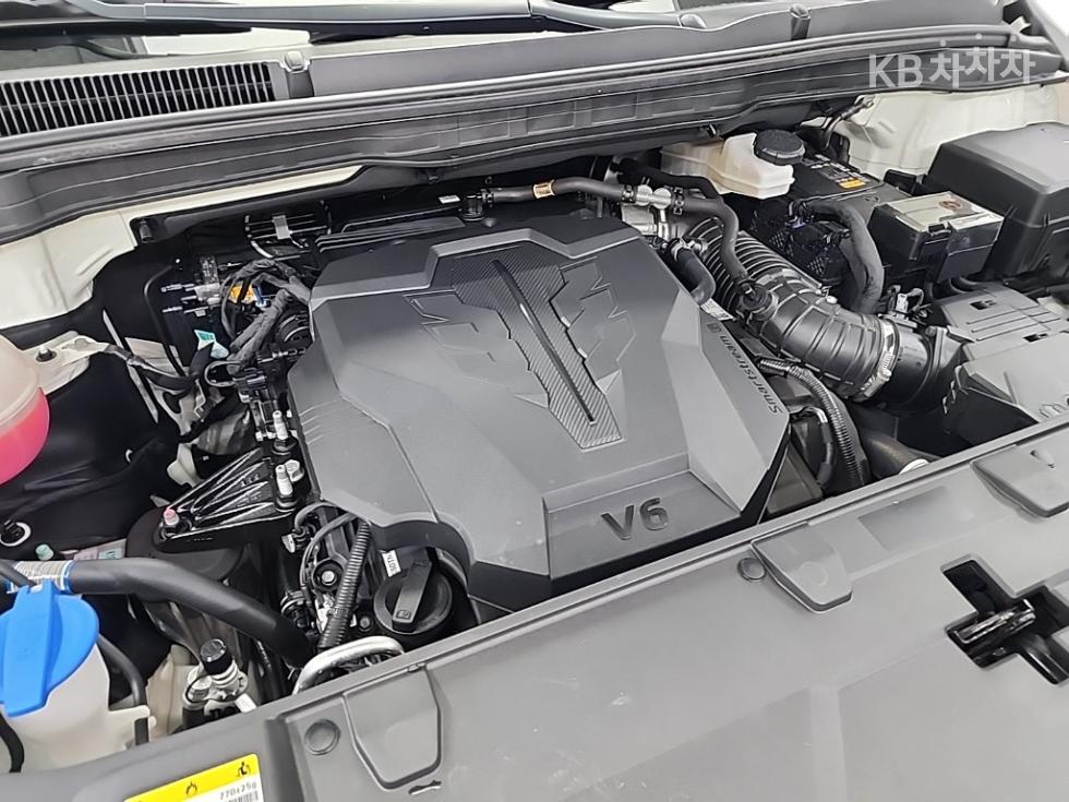 2022 Kia 4 photo