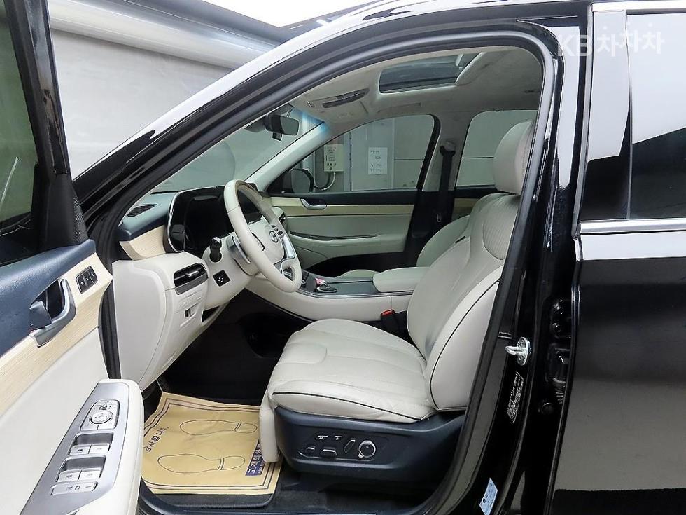 2022 Hyundai Used Car photo