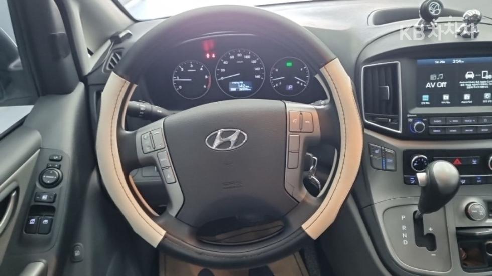 Hyundai Starex — miniaturë 10