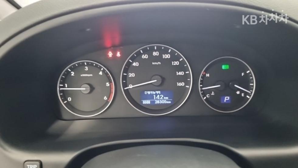 Hyundai Starex — miniaturë 5