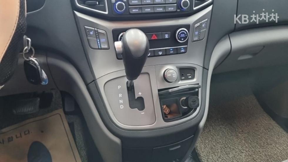 Hyundai Starex — miniaturë 13