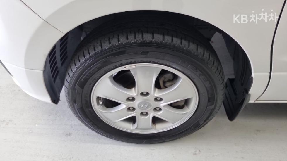 Hyundai Starex — miniaturë 18