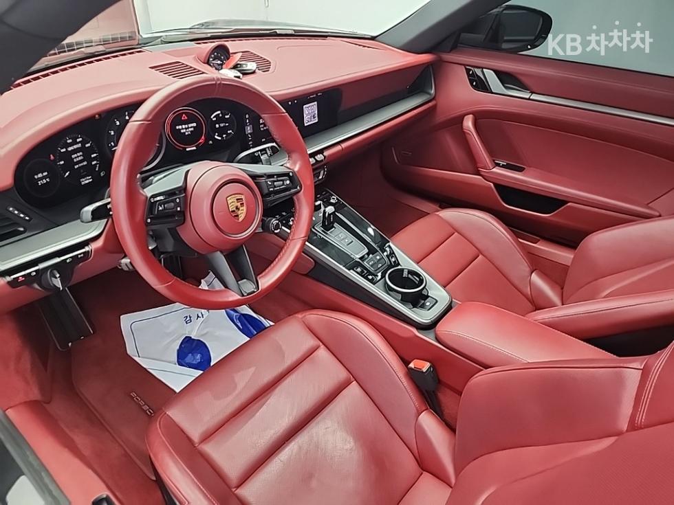 2020 Porsche 911 photo