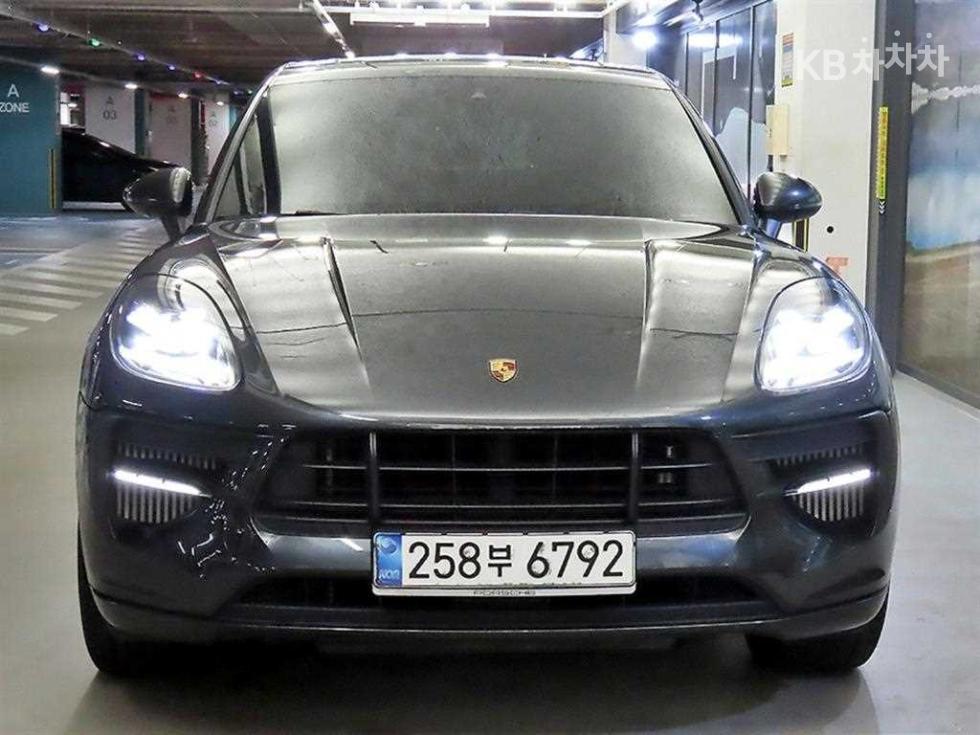2021 Porsche Used Car photo