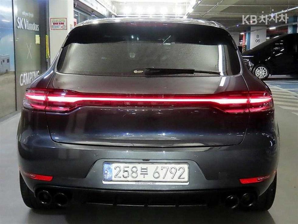 2021 Porsche Used Car photo