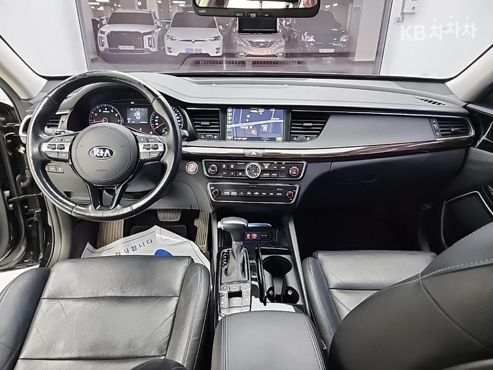 Kia K7 — miniaturë 7