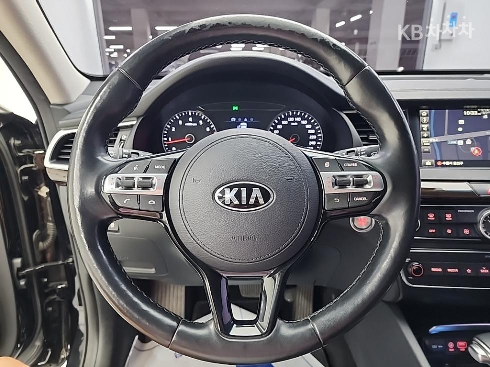 Kia K7 — miniaturë 9