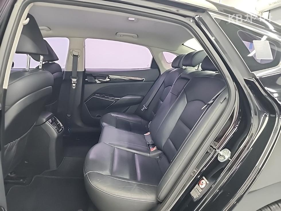 Kia K7 — miniaturë 12