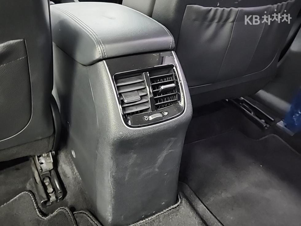 Kia K7 — miniaturë 13