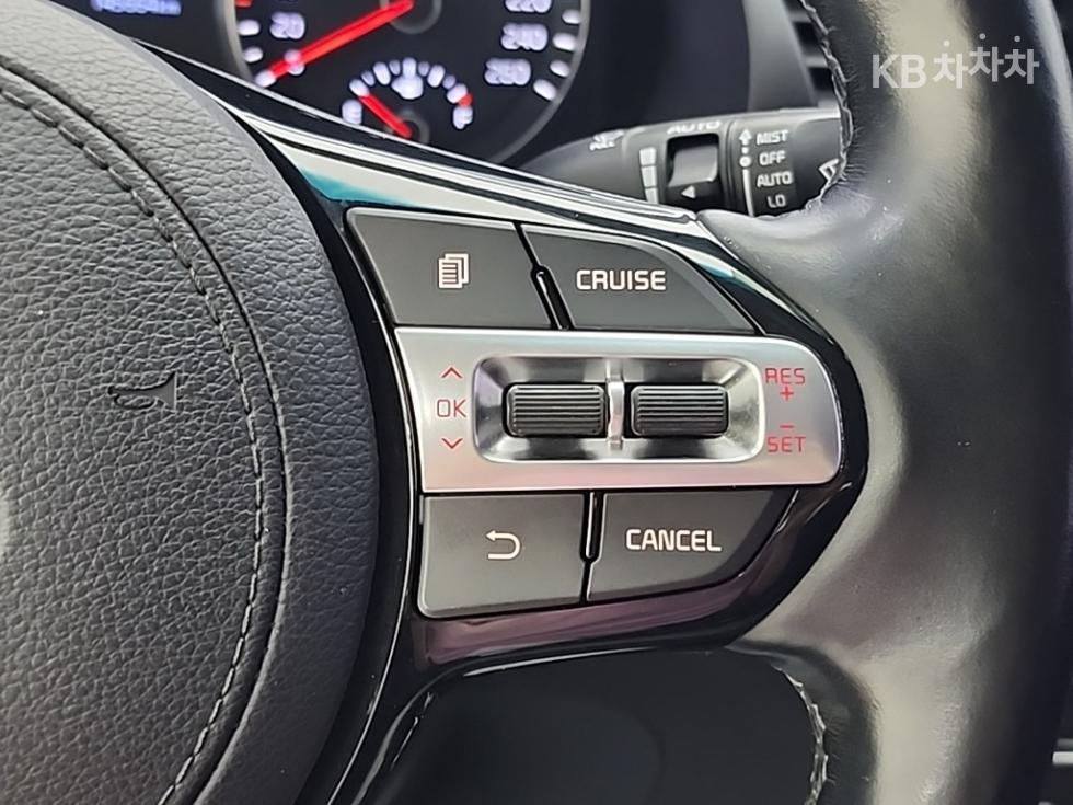 Kia K7 — miniaturë 18