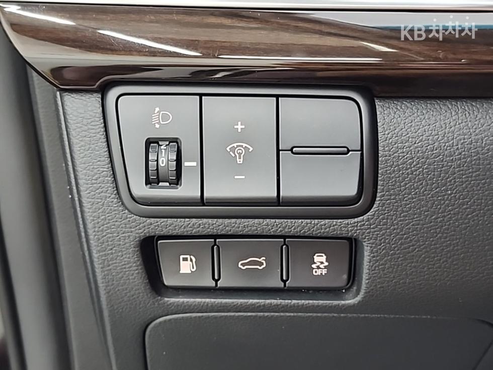 Kia K7 — miniaturë 19