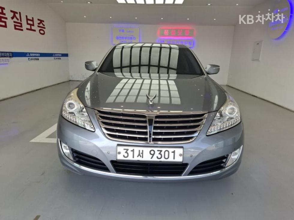 Hyundai Equus