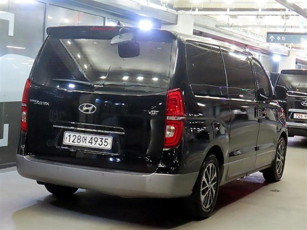 Hyundai Starex — miniaturë 4