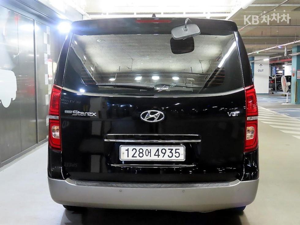 Hyundai Starex — miniaturë 5