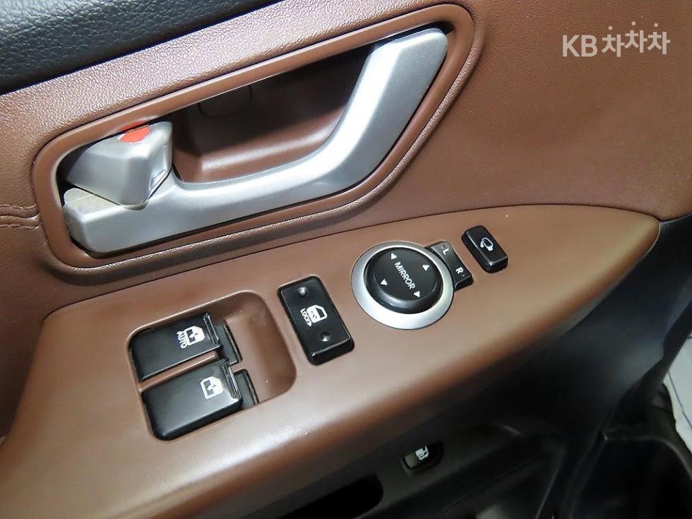 Hyundai Starex — miniaturë 13