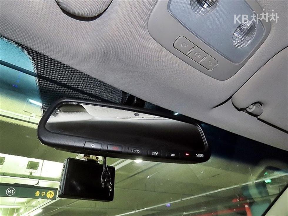 Hyundai Starex — miniaturë 16