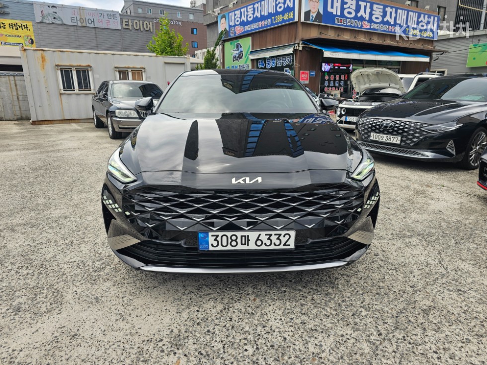 Kia K8 — miniaturë 3