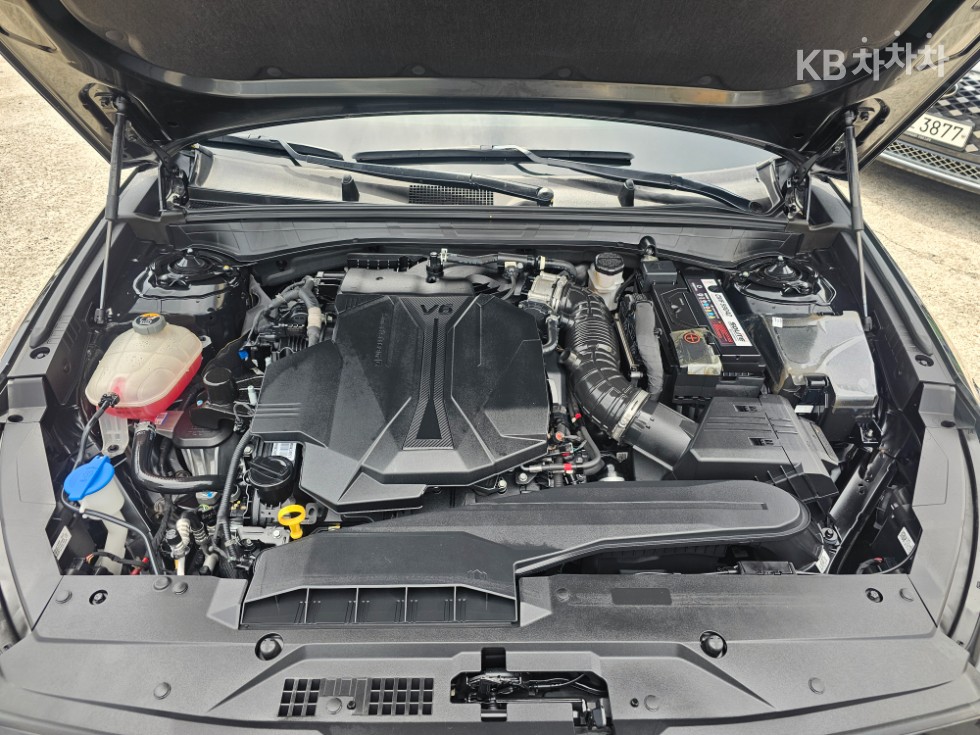 Kia K8 — miniaturë 7