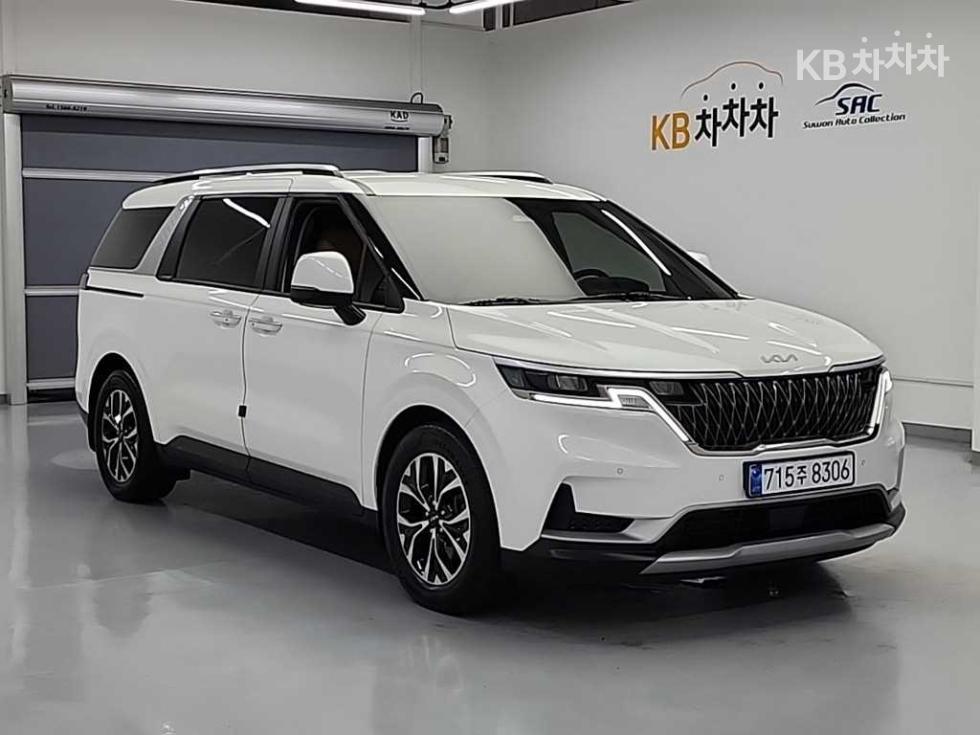 Kia Carnival — miniaturë 4