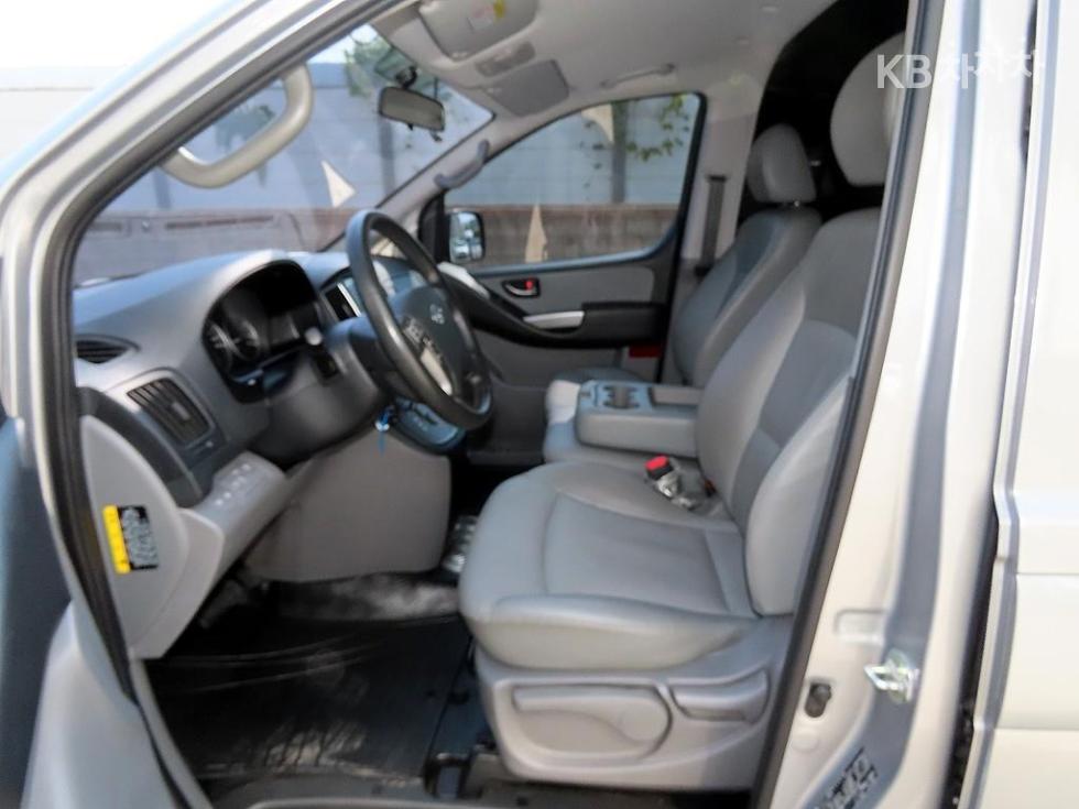Hyundai Starex — miniaturë 5
