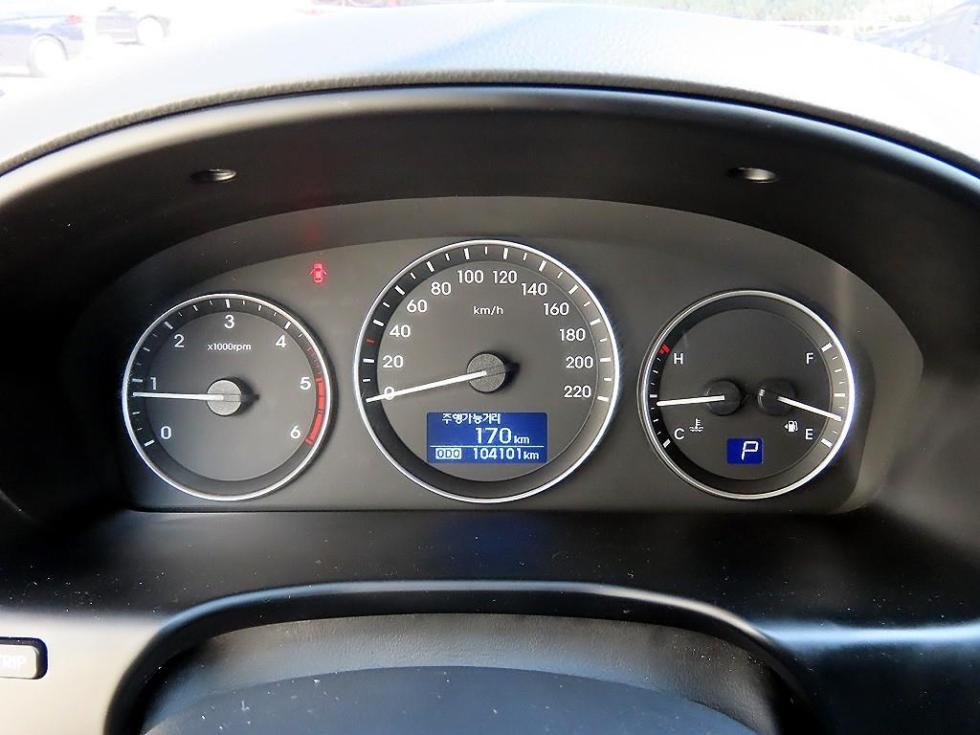 Hyundai Starex — miniaturë 9