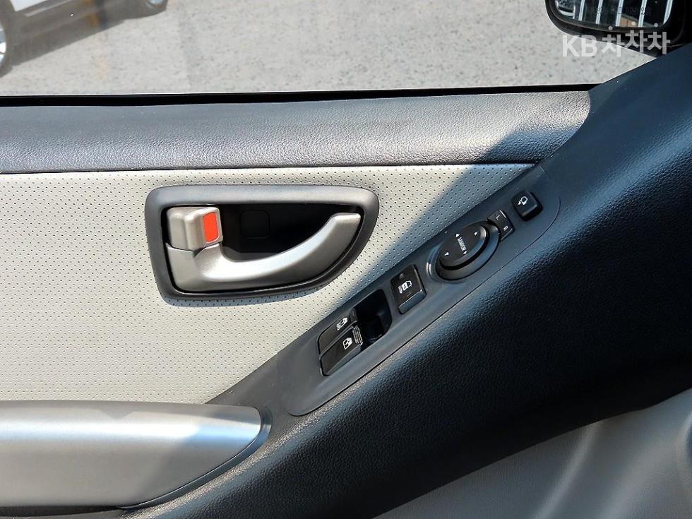 Hyundai Starex — miniaturë 11