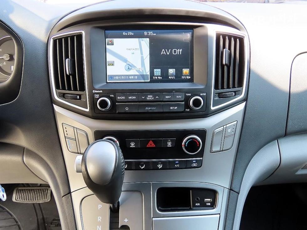 Hyundai Starex — miniaturë 13
