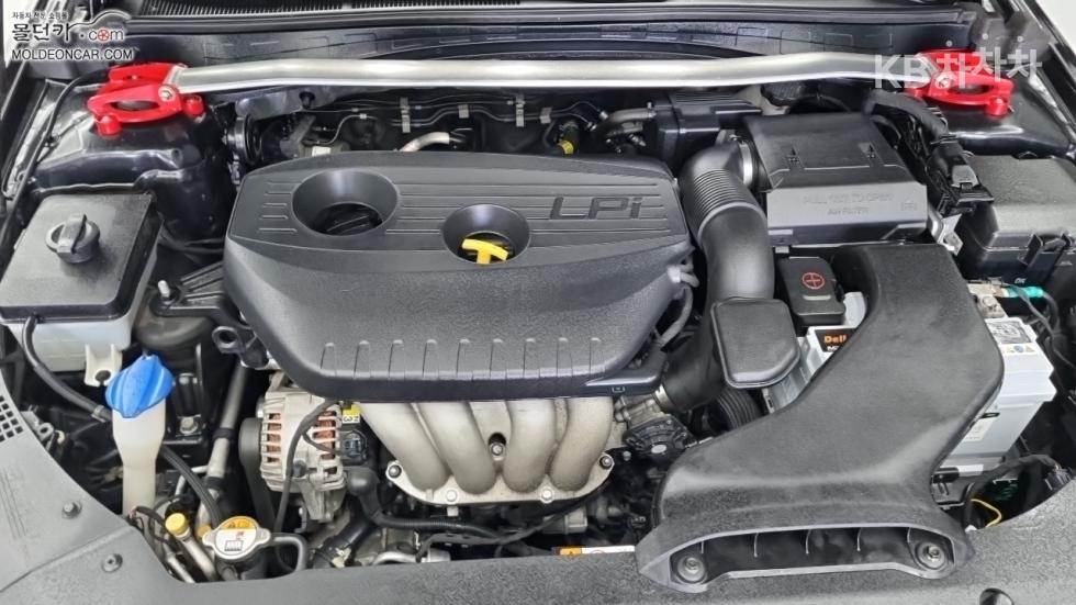 Kia K5 — miniaturë 8