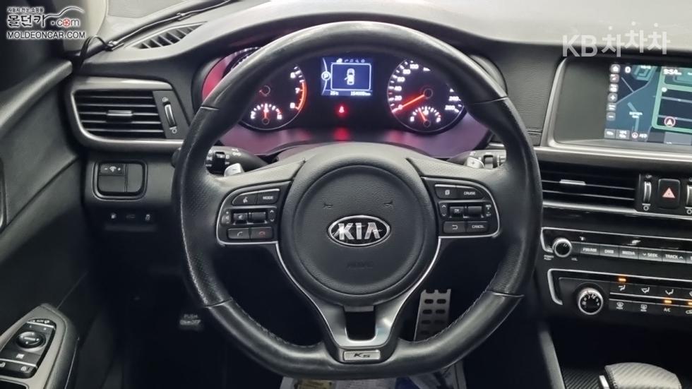 Kia K5 — miniaturë 11
