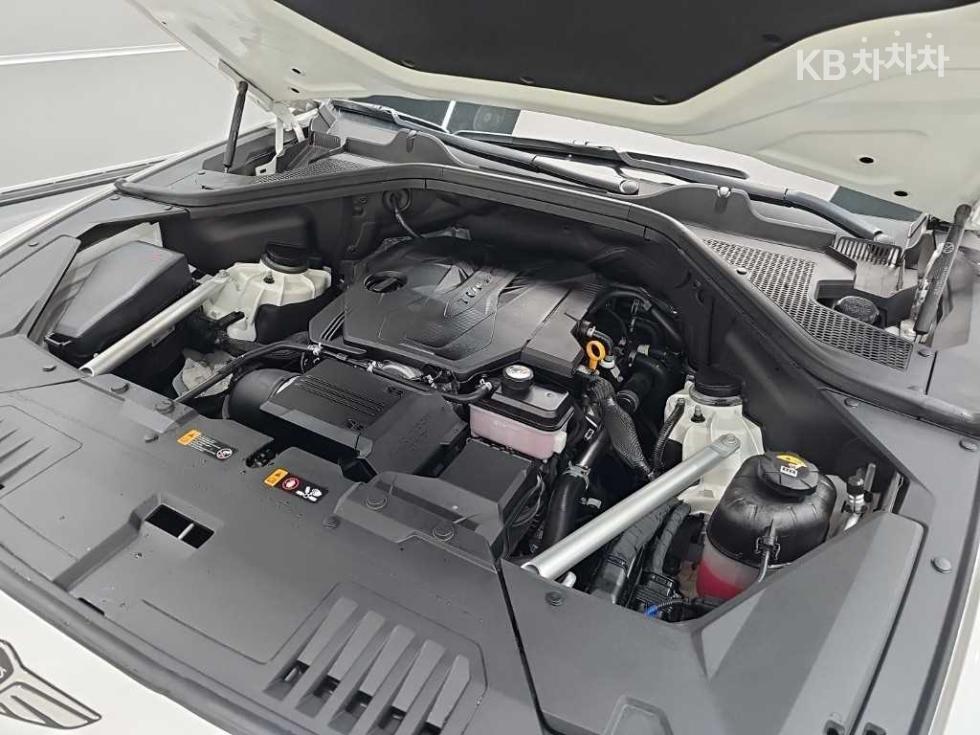 2024 Genesis GV80 photo