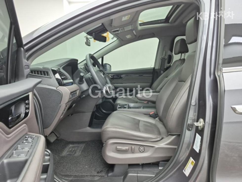 Honda Odyssey — miniaturë 11