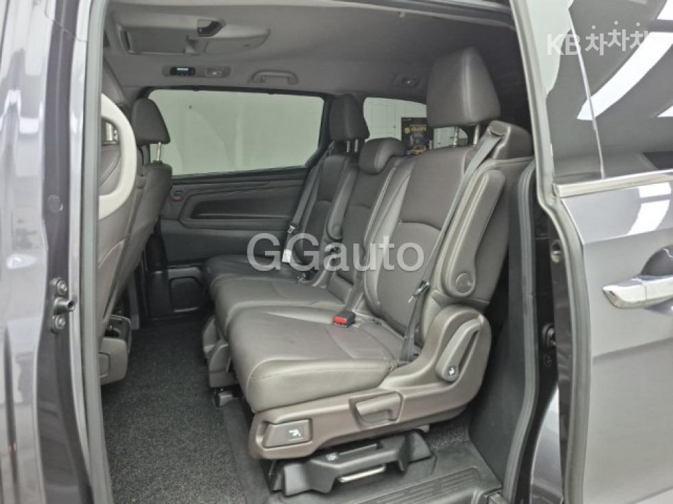Honda Odyssey — miniaturë 12