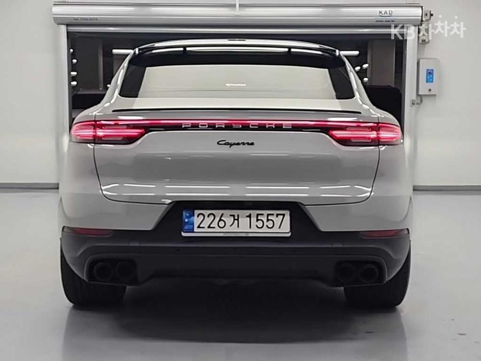 2022 Porsche (9Y0) photo