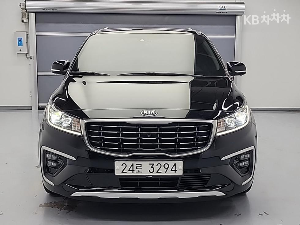 Kia Carnival — miniaturë 2