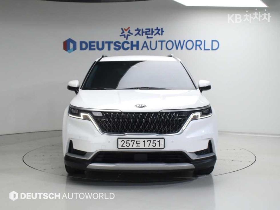 Kia Carnival — miniaturë 3