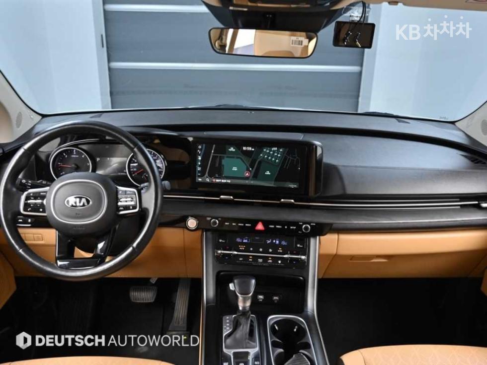 Kia Carnival — miniaturë 7